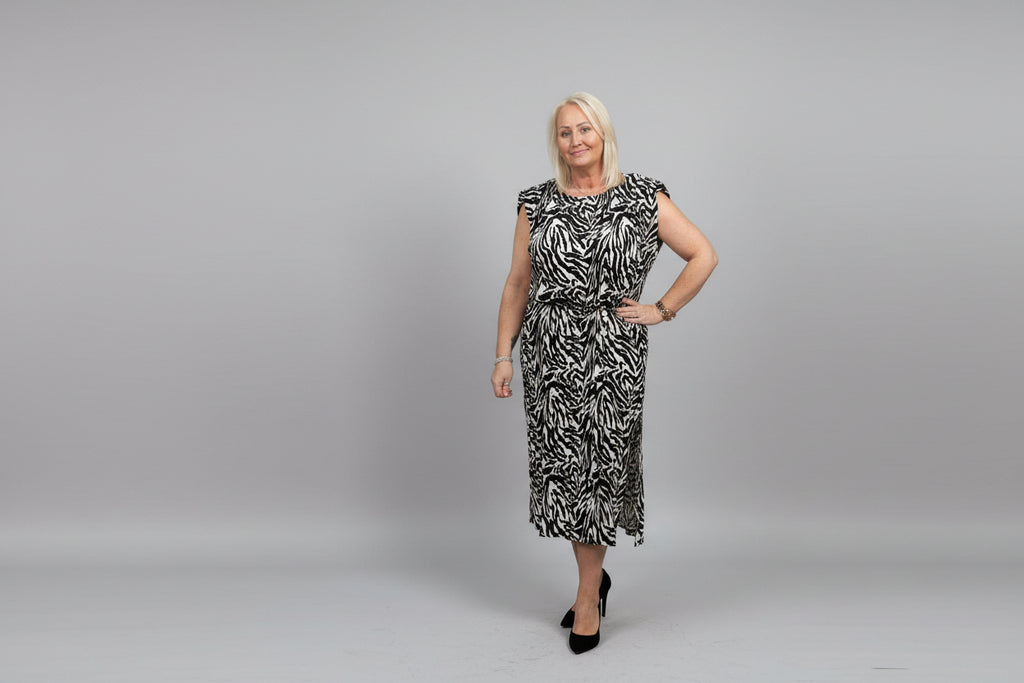 Black and White Zebra Print Pleated Maxi Dress