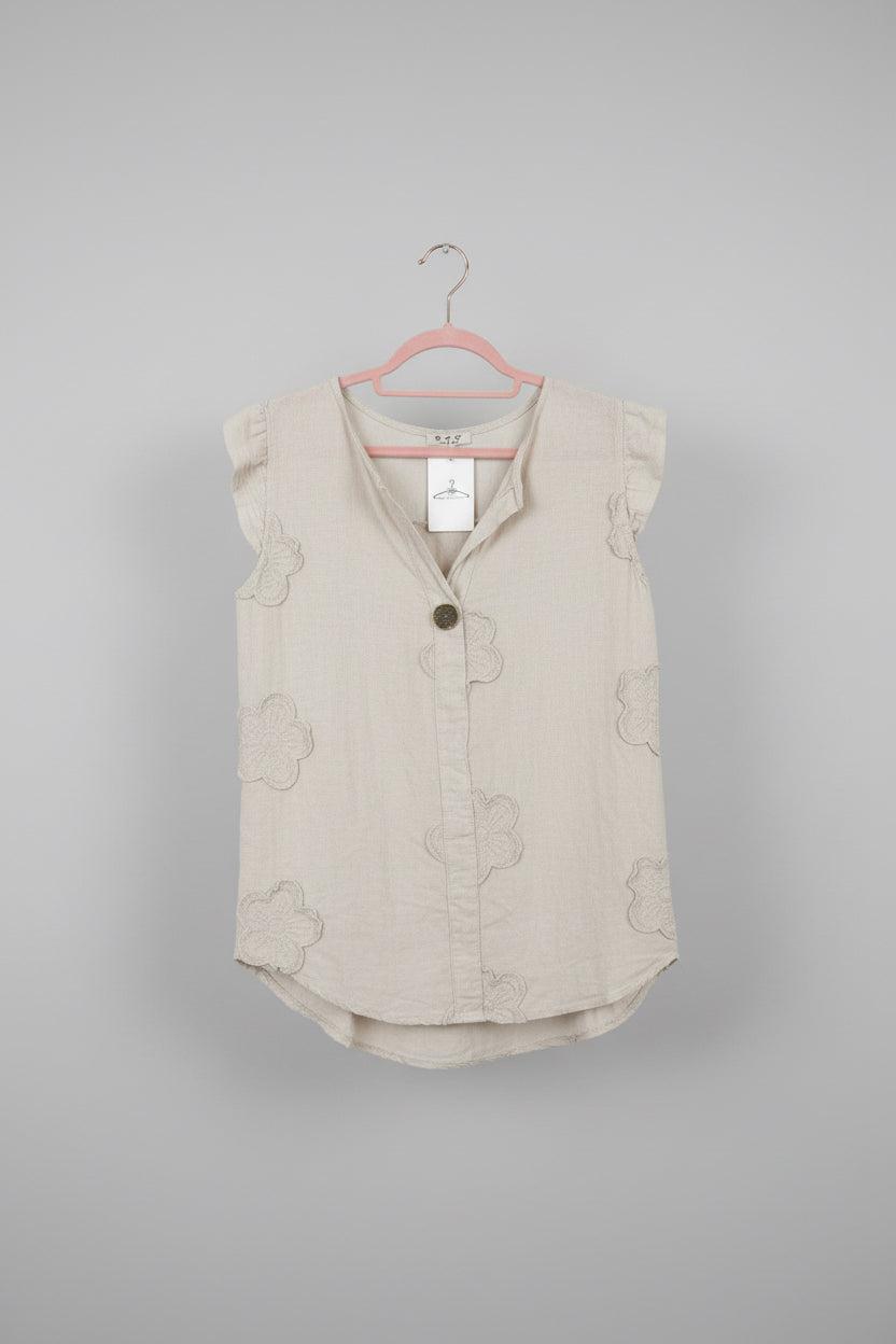 LAURA Floral Appliqué Frill Sleeve V-Neck Vest Topp