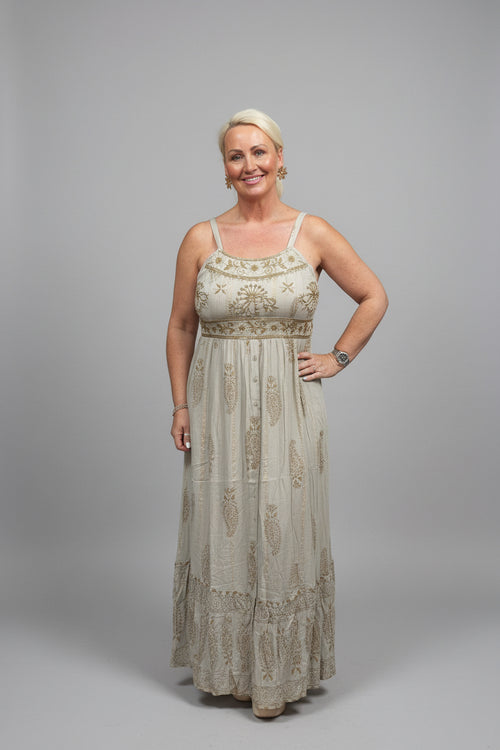 ALISHA Paisley Print Maxi Dress