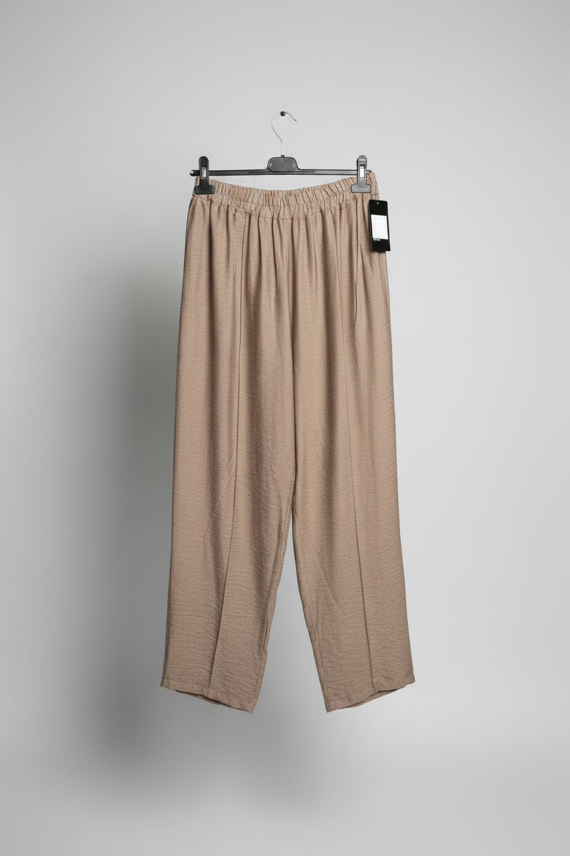 KELLY Lightweight Tapered Trouser