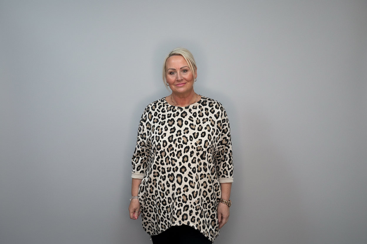 Leopard Print Oversized Sweater with Side Zip